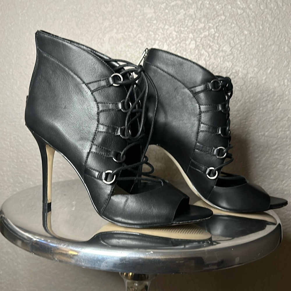 BCBGeneration Deirdra heeled sandal, size 9